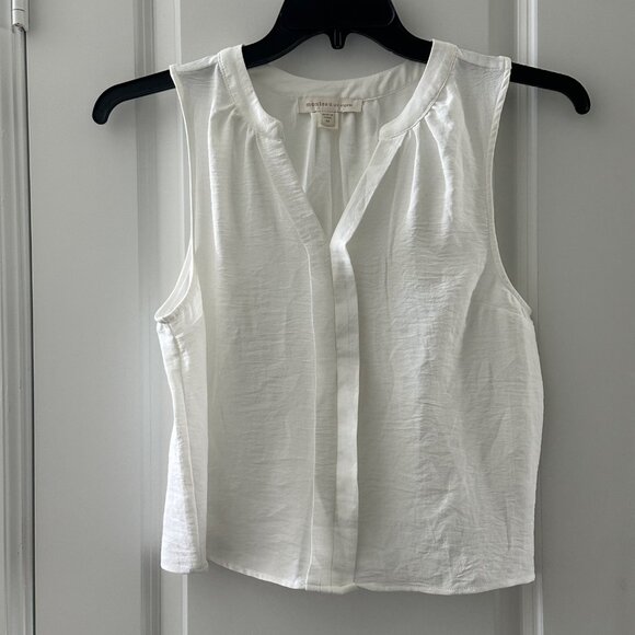Monteau Los Angeles Sleeveless White Blouse M 100% Polyester Lightweight - Picture 1 of 8